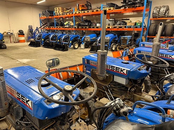Iseki kompakttraktorer 4x4 – flere på lager – snøskjær / hydraulikk opplegg 17 of 24