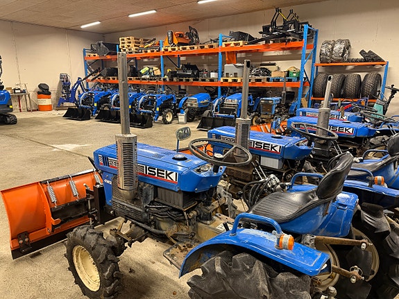 Iseki kompakttraktorer 4x4 – flere på lager – snøskjær / hydraulikk opplegg 11 of 24