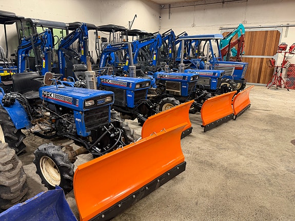 Iseki kompakttraktorer 4x4 – flere på lager – snøskjær / hydraulikk opplegg 14 of 24