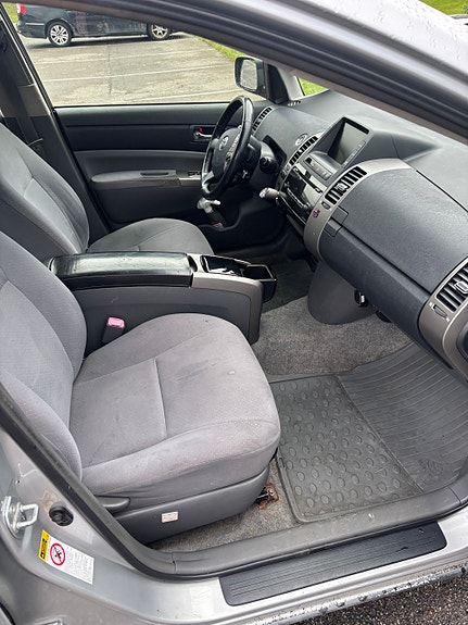 Toyota Prius 13 of 14