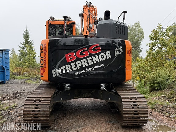 Doosan DX235LCR 4 of 30