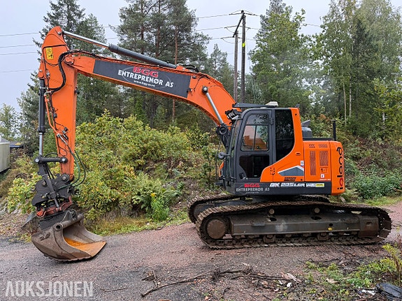 Doosan DX235LCR 2 of 30