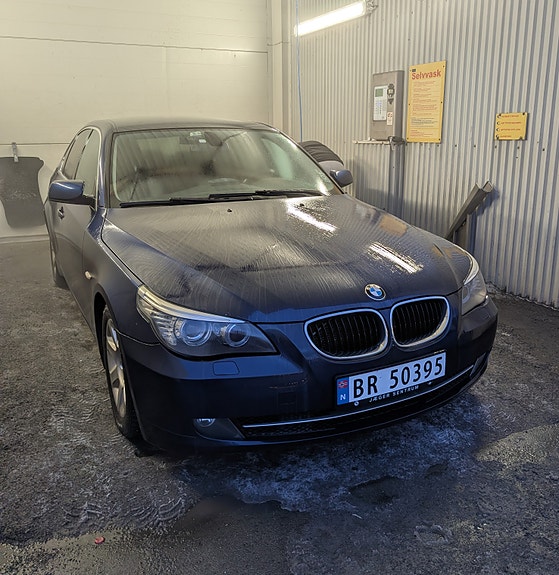 BMW 520d 2 of 30