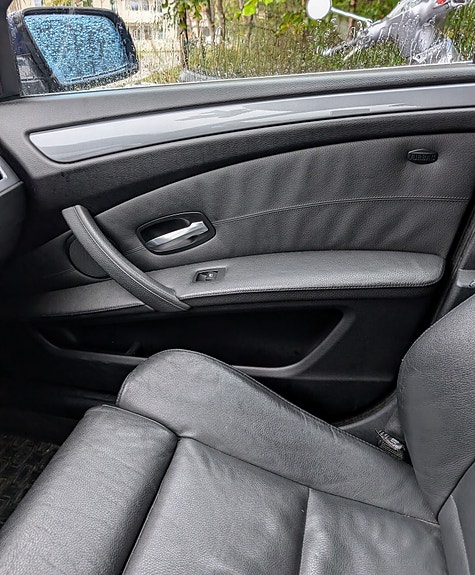BMW 520d 23 of 30