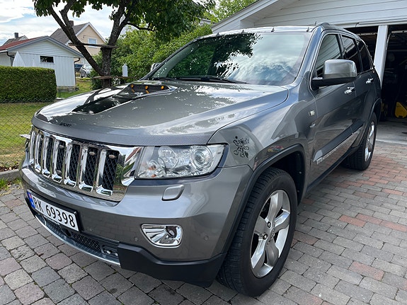 Jeep Grand Cherokee 2 of 14