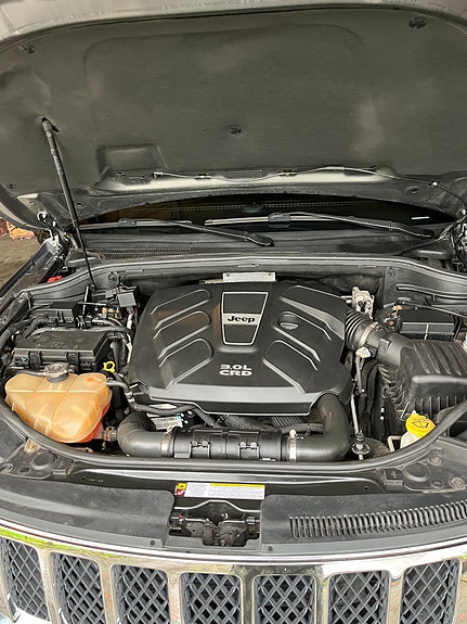 Jeep Grand Cherokee 13 of 14