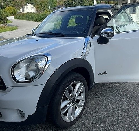 MINI Countryman Cooper D 17 of 17
