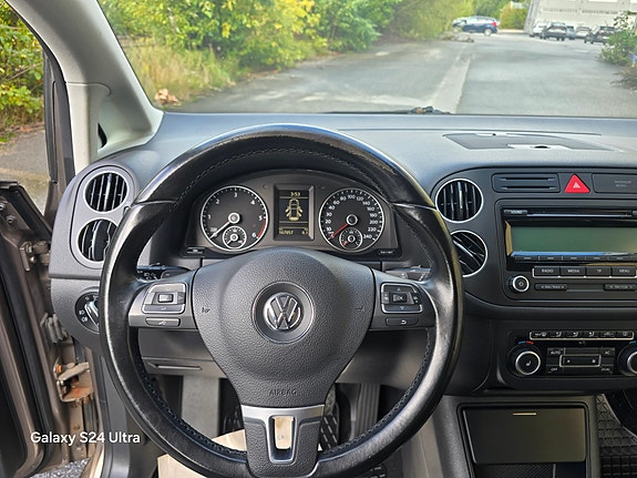 Volkswagen Golf Plus 19 of 30