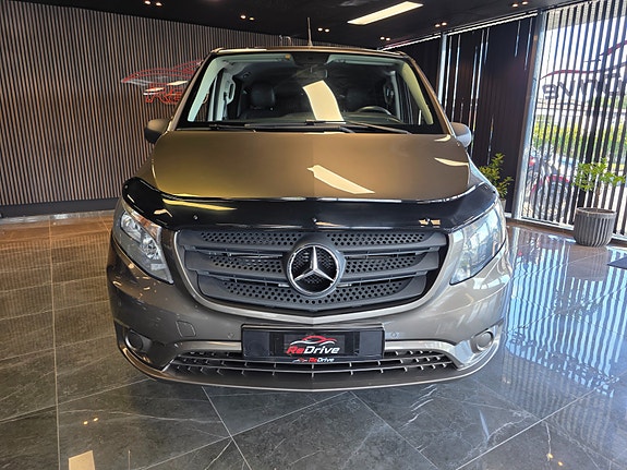 Mercedes-Benz Vito 111 2 of 25
