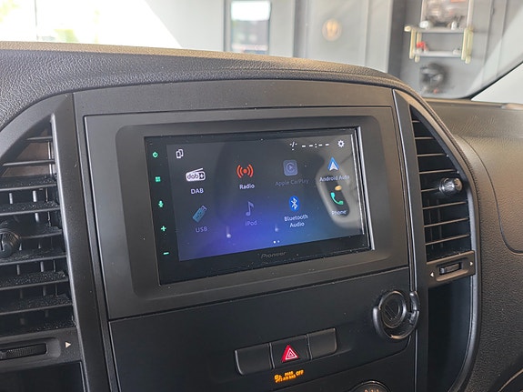 Mercedes-Benz Vito 111 22 of 25