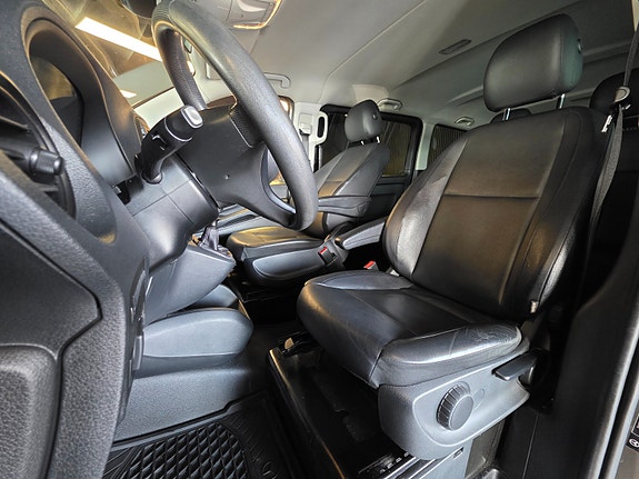 Mercedes-Benz Vito 111 9 of 25