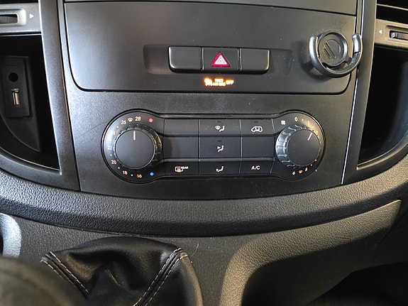 Mercedes-Benz Vito 111 24 of 25