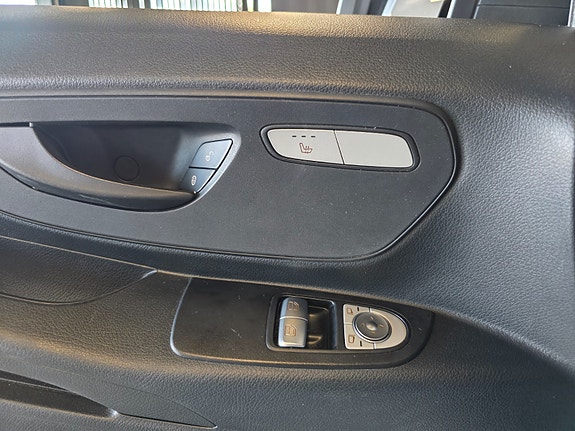 Mercedes-Benz Vito 111 16 of 25