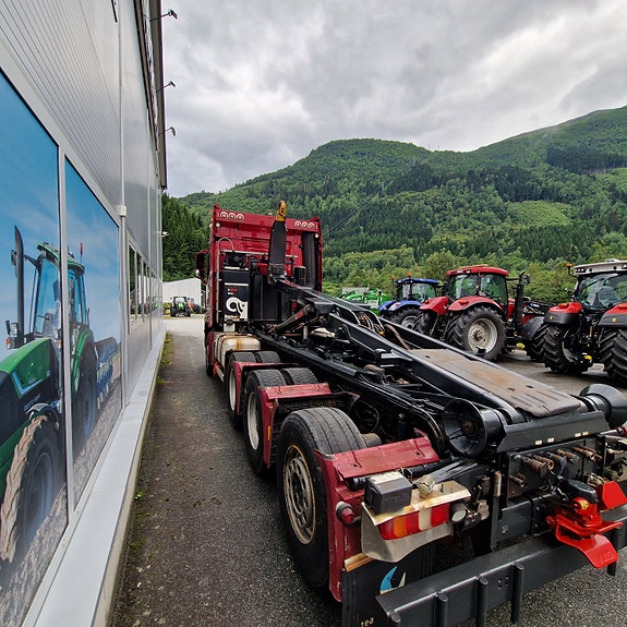 Mercedes-Benz Arocs 3258 6 of 19