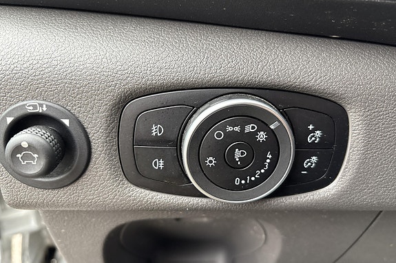 Ford Transit 23 of 26