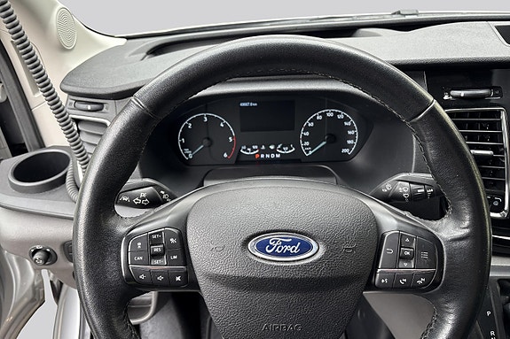 Ford Transit 8 of 26
