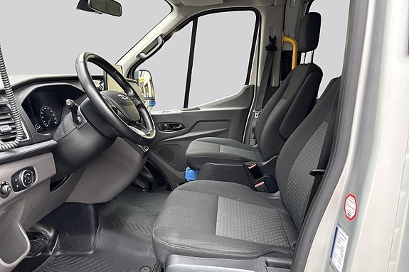 Ford Transit 7 of 26