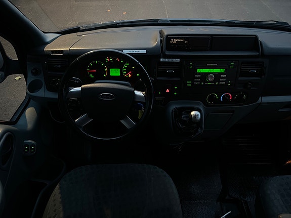 Ford Transit 17 of 21