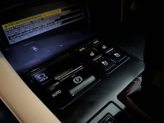 Lexus RX450h 26 of 30