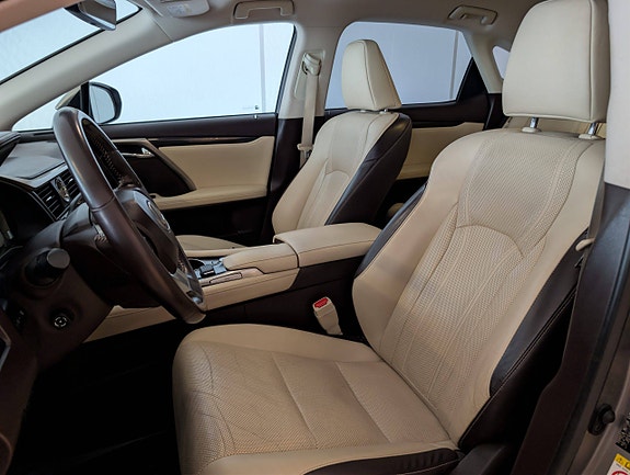 Lexus RX450h 14 of 30