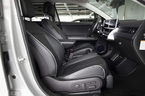 Hyundai Ioniq 5 28 of 30