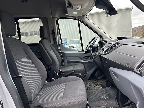 Ford Transit 6 of 21