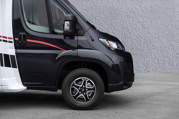 Pilote EXPRESSION P740FGJ Alde Diesel I 4250kg I Lithium I Solcelle 30 of 30
