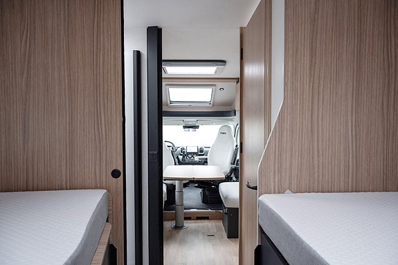 Pilote EXPRESSION P740FGJ Alde Diesel I 4250kg I Lithium I Solcelle 19 of 30