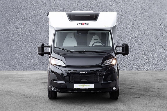 Pilote EXPRESSION P740FGJ Alde Diesel I 4250kg I Lithium I Solcelle 28 of 30