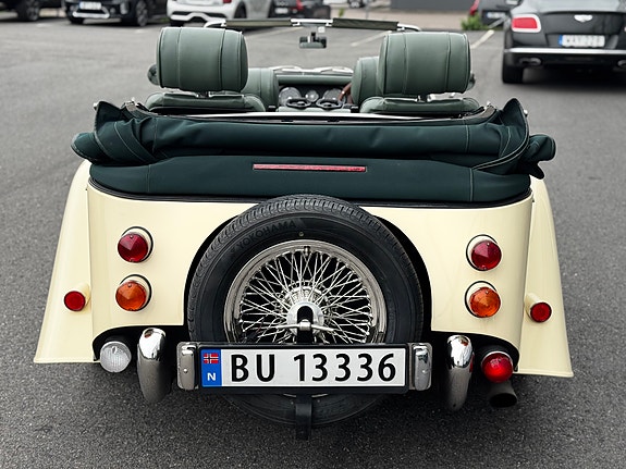 Morgan Plus 4 11 of 21