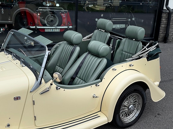 Morgan Plus 4 14 of 21