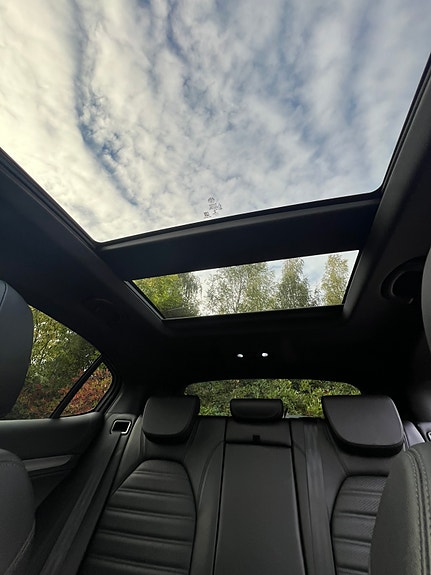 Alfa Romeo Stelvio 23 of 24