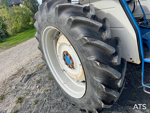 Ford 5000 13 of 27