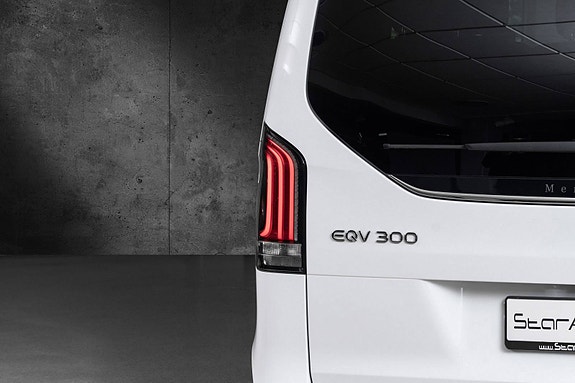 Mercedes-Benz EQV300 6 of 28