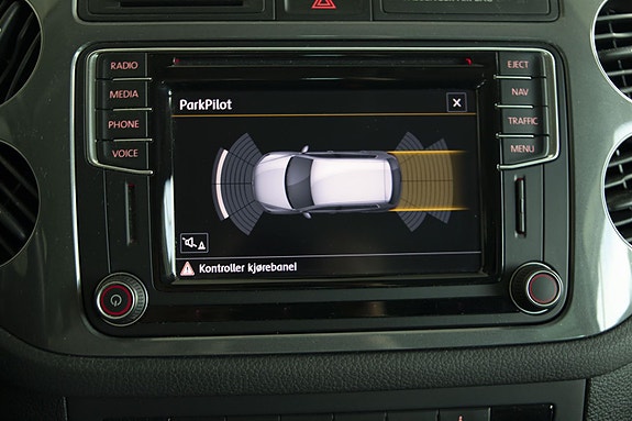 Volkswagen Tiguan 15 of 27