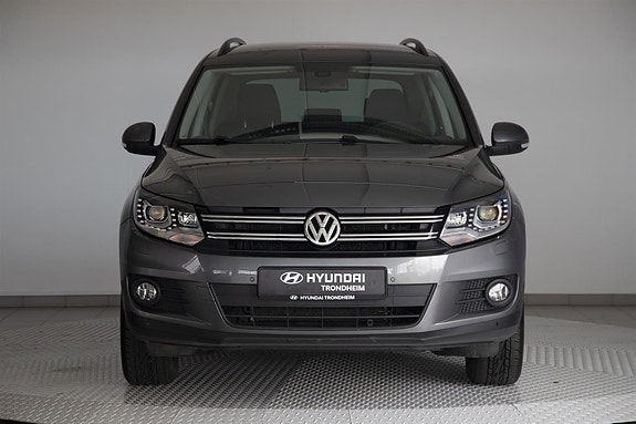 Volkswagen Tiguan 2 of 27