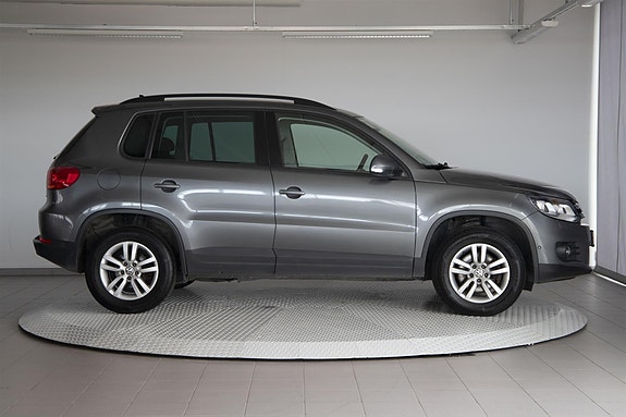 Volkswagen Tiguan 4 of 27