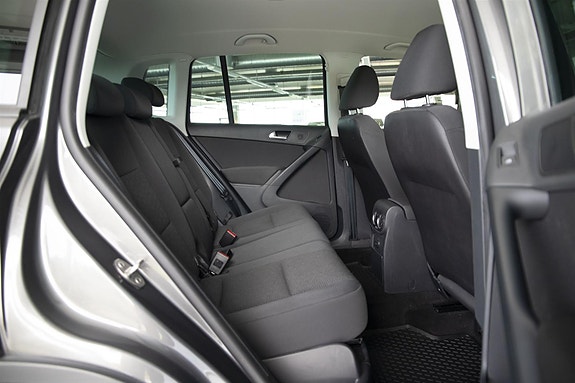 Volkswagen Tiguan 25 of 27