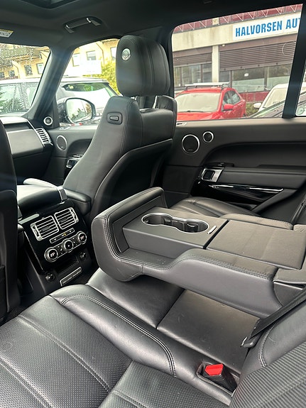 Land Rover Range Rover 22 of 30