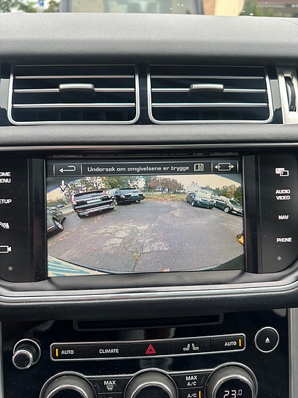 Land Rover Range Rover 15 of 30