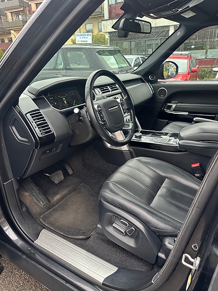 Land Rover Range Rover 5 of 30