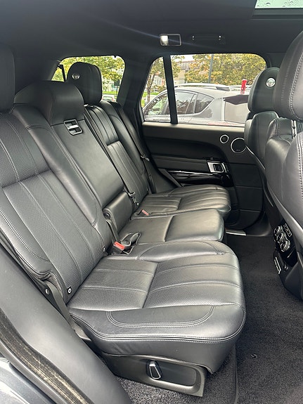 Land Rover Range Rover 28 of 30