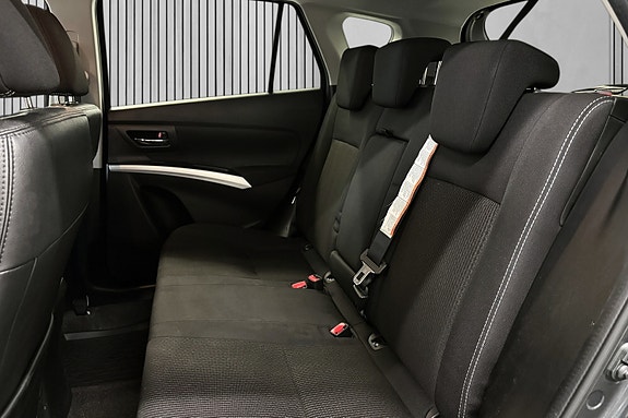 Suzuki SX4 S-Cross 18 of 30