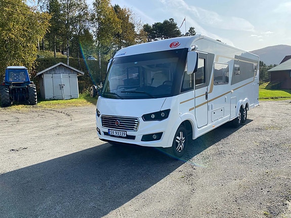 Eura Mobil Integra 890EB 3 of 30