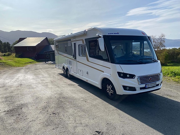 Eura Mobil Integra 890EB 2 of 30