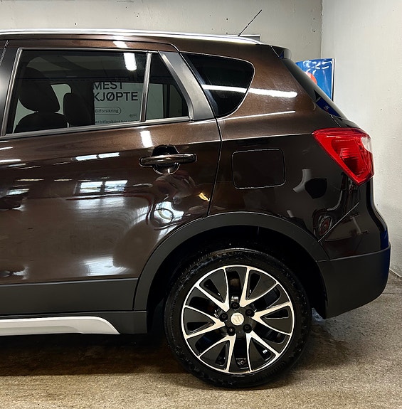 Suzuki SX4 S-Cross 5 of 28