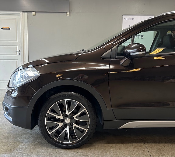 Suzuki SX4 S-Cross 4 of 28