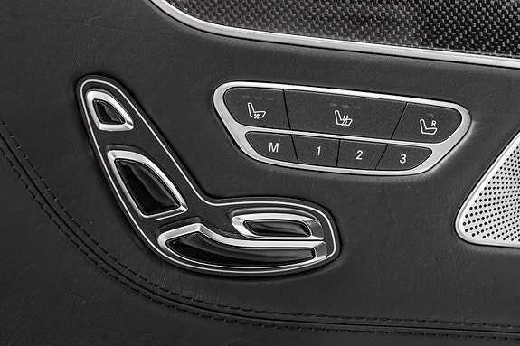 Mercedes-Benz S63 28 of 30