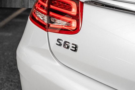 Mercedes-Benz S63 6 of 30