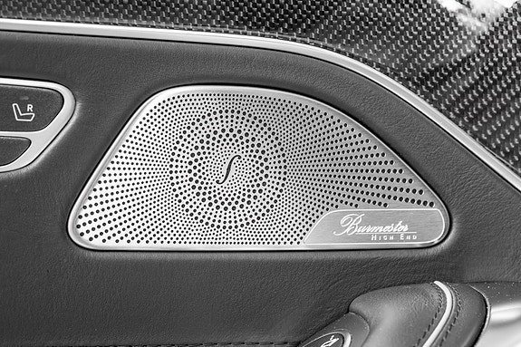 Mercedes-Benz S63 29 of 30